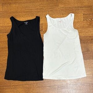 Maternity Black and White Tank Duo